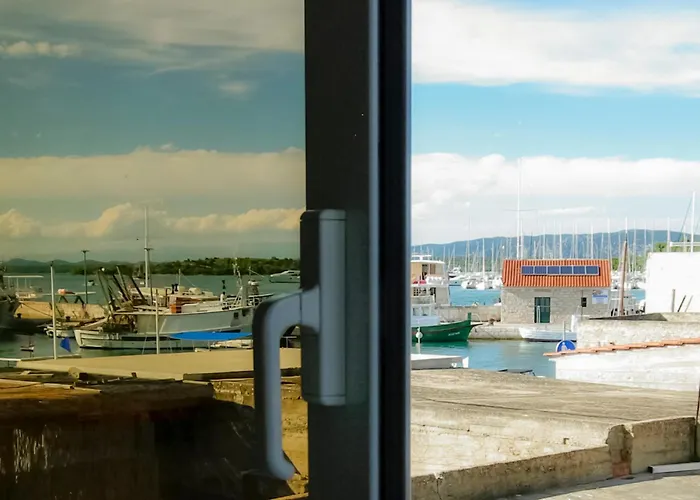 Lungo Mare Id400 Apartamento Murter