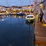 Lungo Mare Id400 Διαμέρισμα Μούρτερ