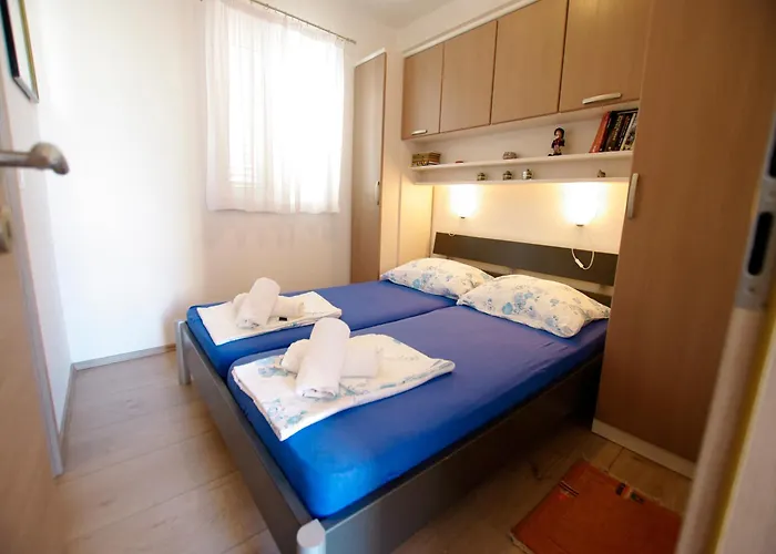 Apartman Lungo Mare Id400 *